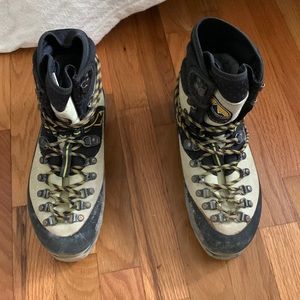 La Sportiva Nepal Mountaineering boots